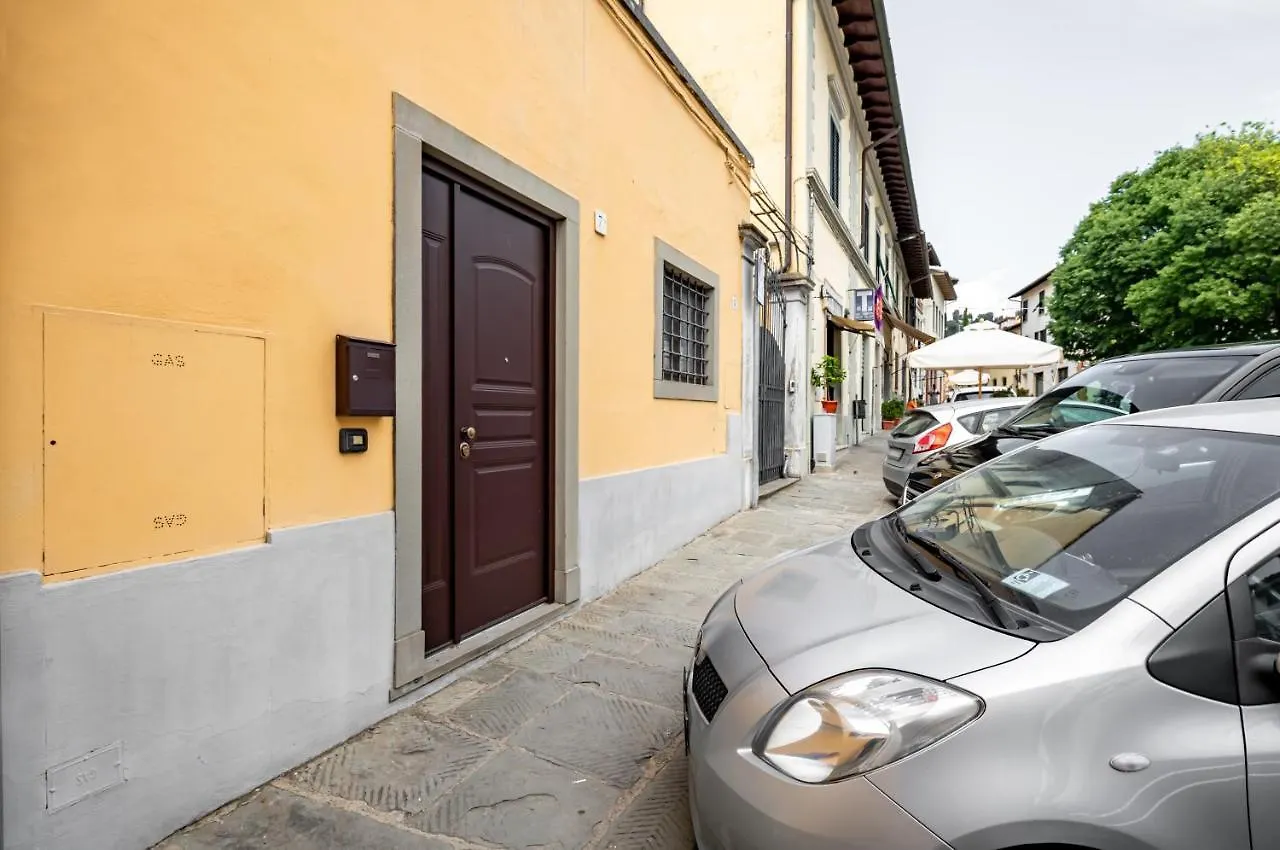 Settignano Quiet Apartment With Private Parking 0*,